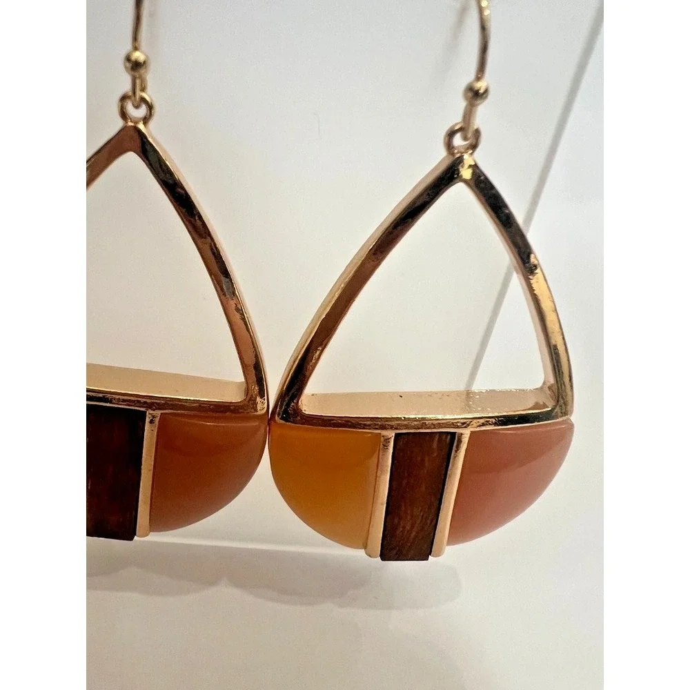 Uncas Int Gold Blush Wine Dangle Earrings Resin Wood Earth Tones Vendor Sample‎